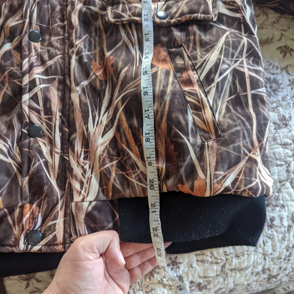 Camouflage Hooded Jacket - Picture 4 of 8